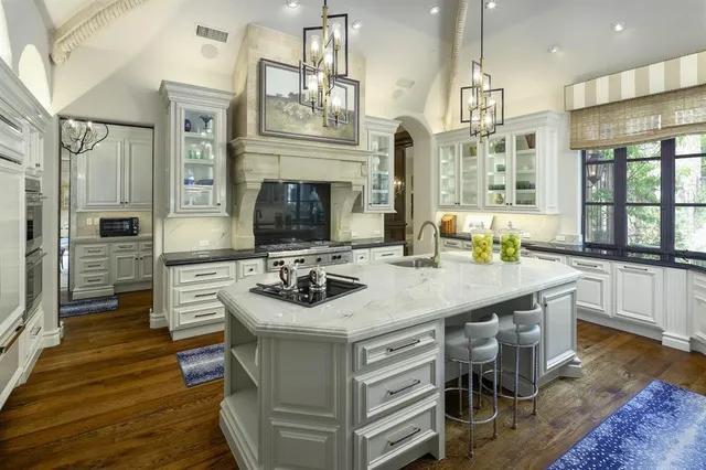 $7,600,000 | 15 Robledo Drive, Dallas, TX 75230