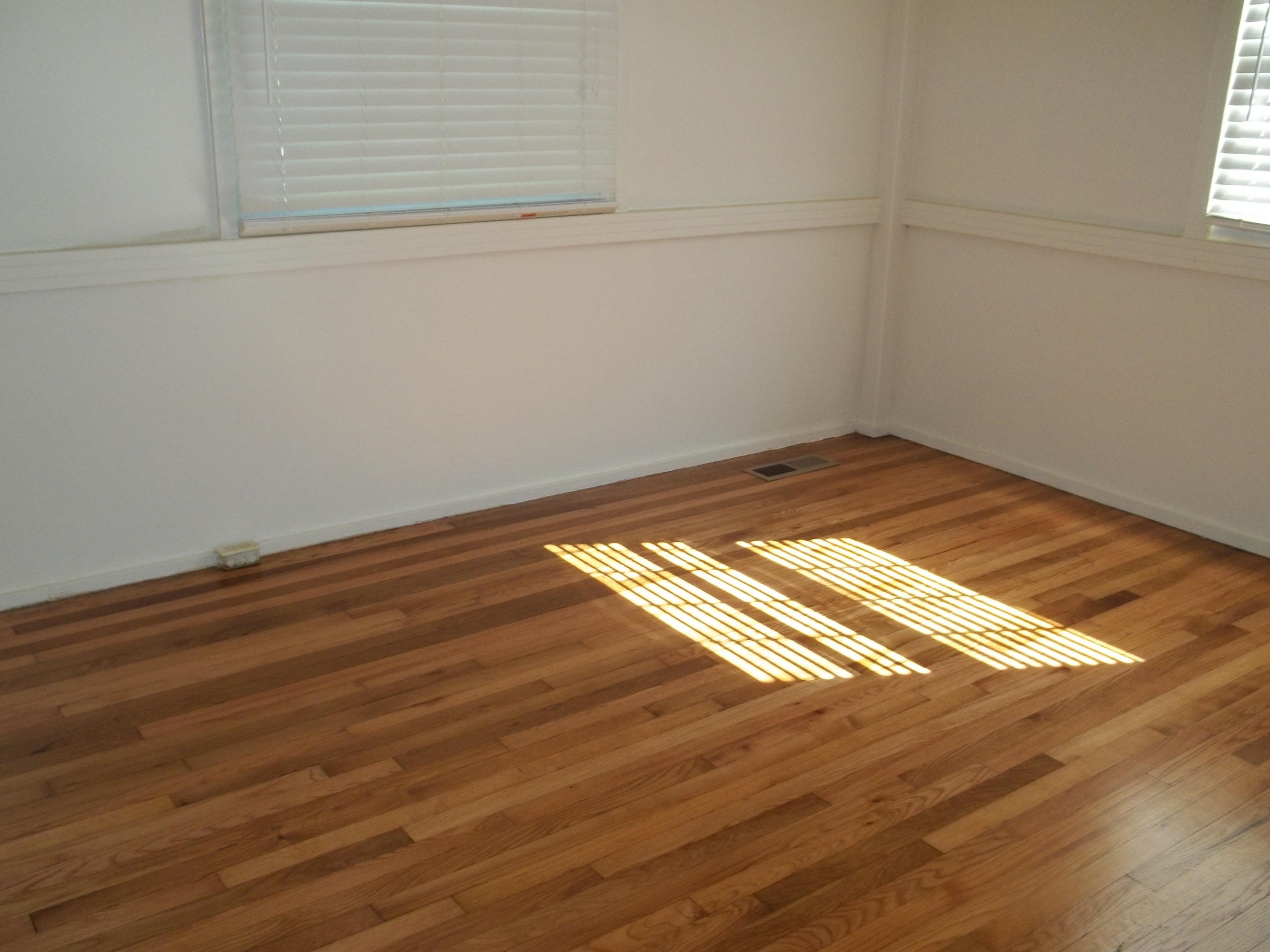 102 Powell Road Oak Ridge, TN 37830 - Photo 12 of 13 100_4395