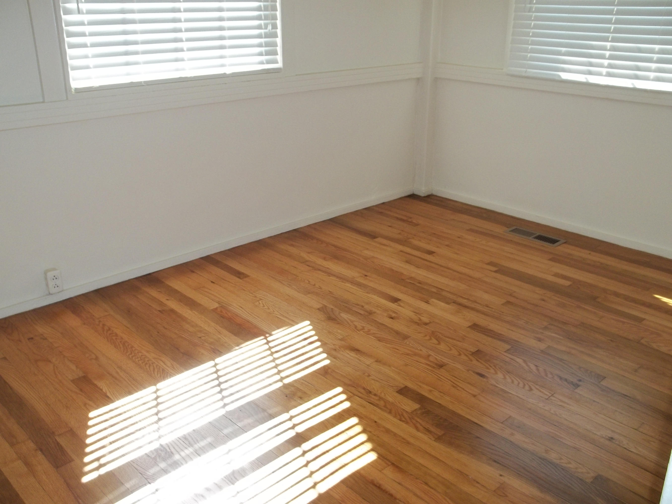 102 Powell Road Oak Ridge, TN 37830 - Photo 13 of 13 100_4396