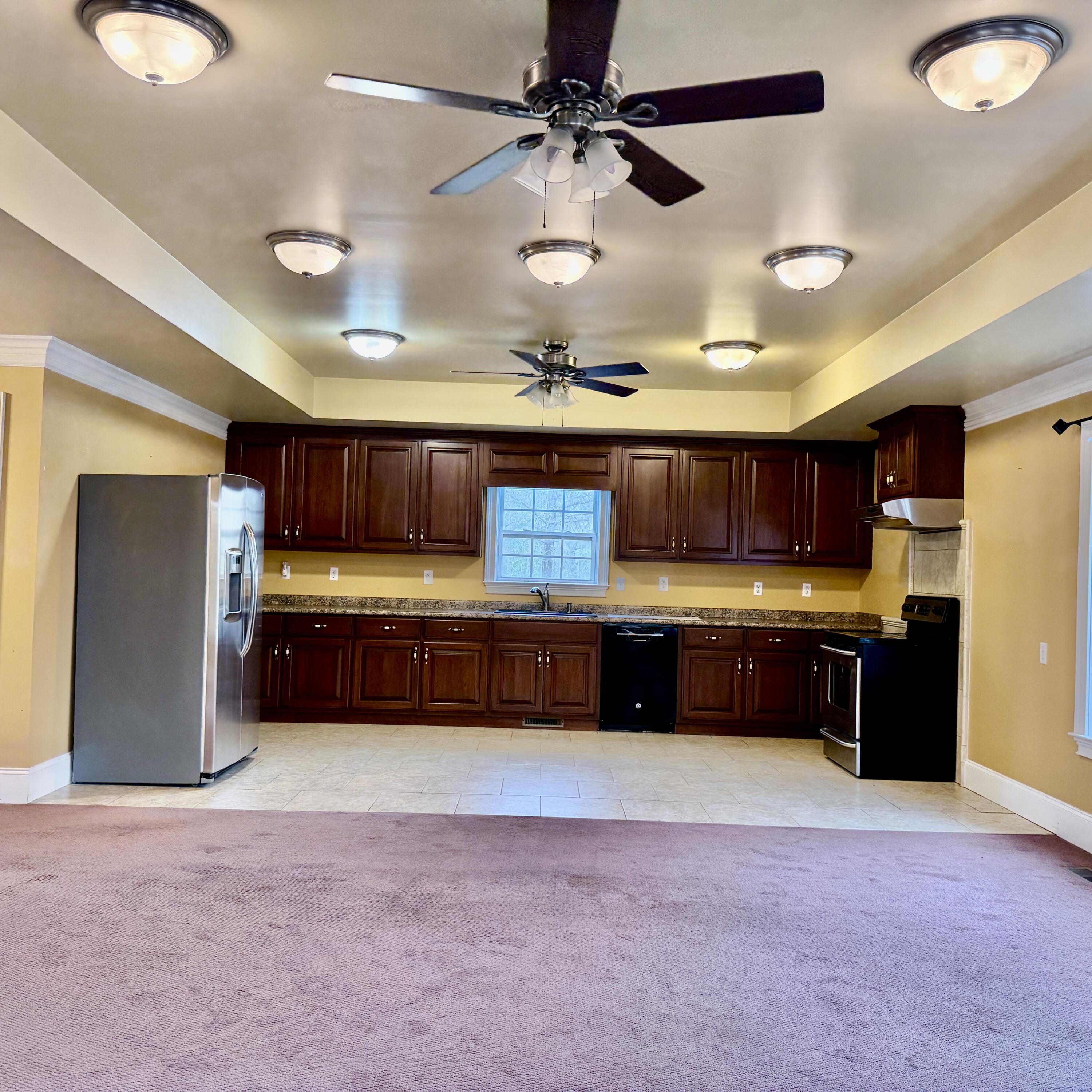 386 Oak Grove Road Summerville, GA 30747 - Photo 4 of 24 Kitchen