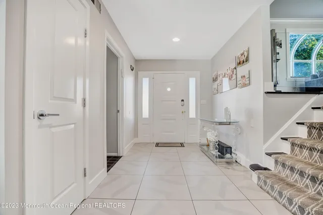 $3,950 | 278 Lake Avenue, Long Branch, NJ 07740