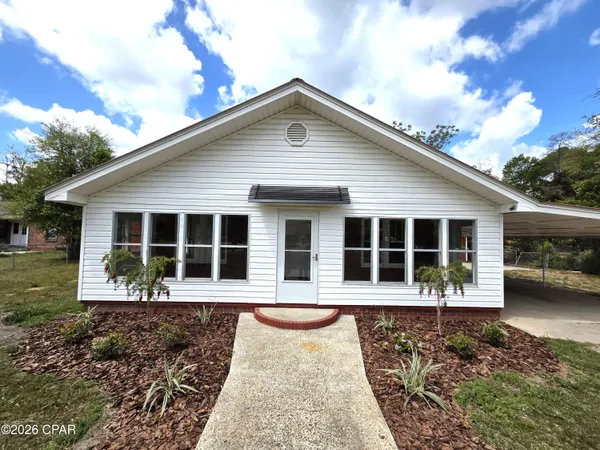 $249,900 | 19285 Highway 12, Bristol, FL 32321