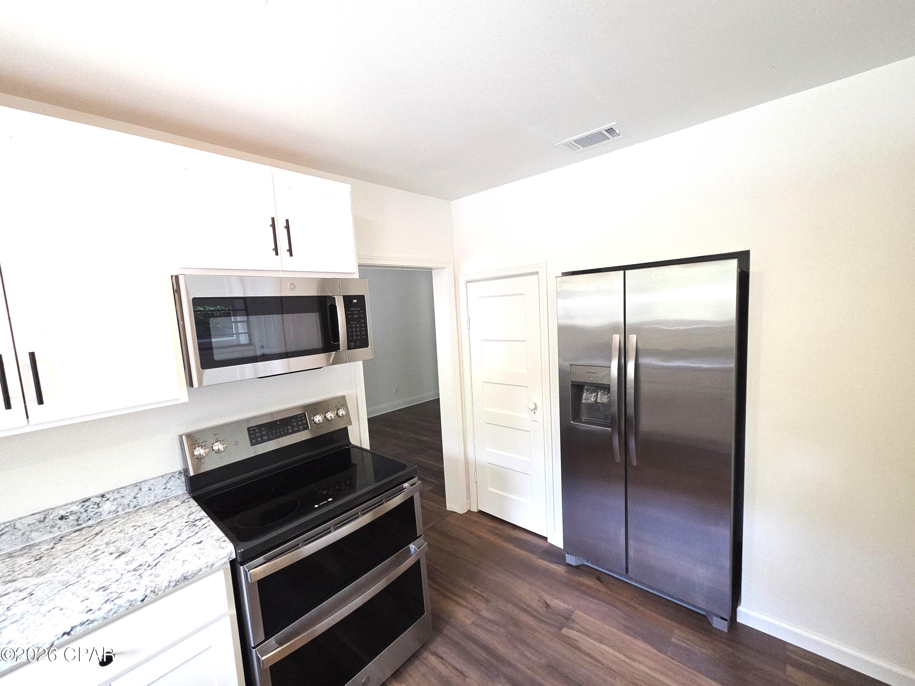 19285 Highway 12 Bristol, FL 32321 - Photo 5 of 24