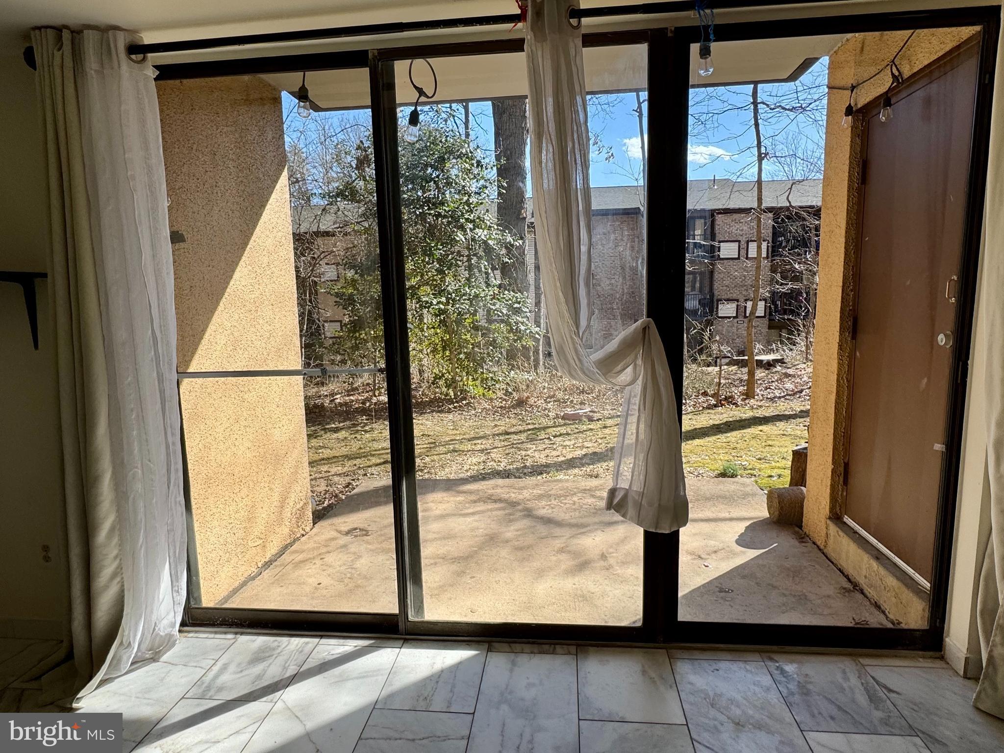 2247 Castle Rock Square, Unit 1B Reston, VA 20191 - Photo 7 of 26 a view of entryway