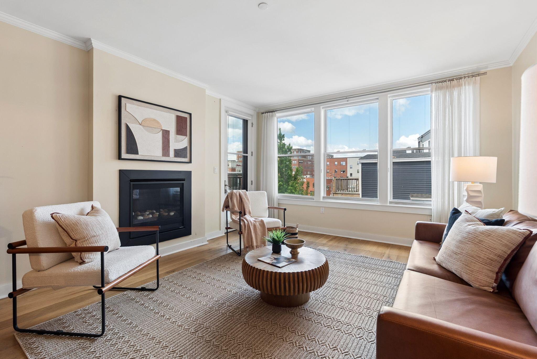62 India Street, Unit 308 Portland, ME 04101 - Photo 10 of 26 Living Room