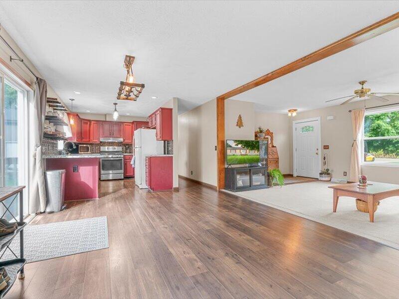 1415 West Centerline Road St. Johns, MI 48879 - Photo 14 of 36 14-Media Jett -07
