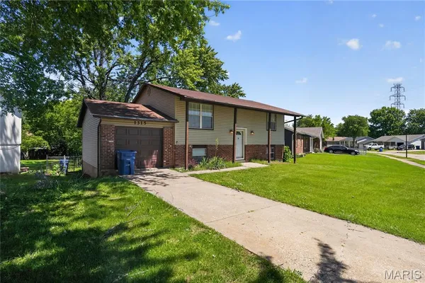 $144,900 | 1315 Red River Drive, St. Louis, MO 63138