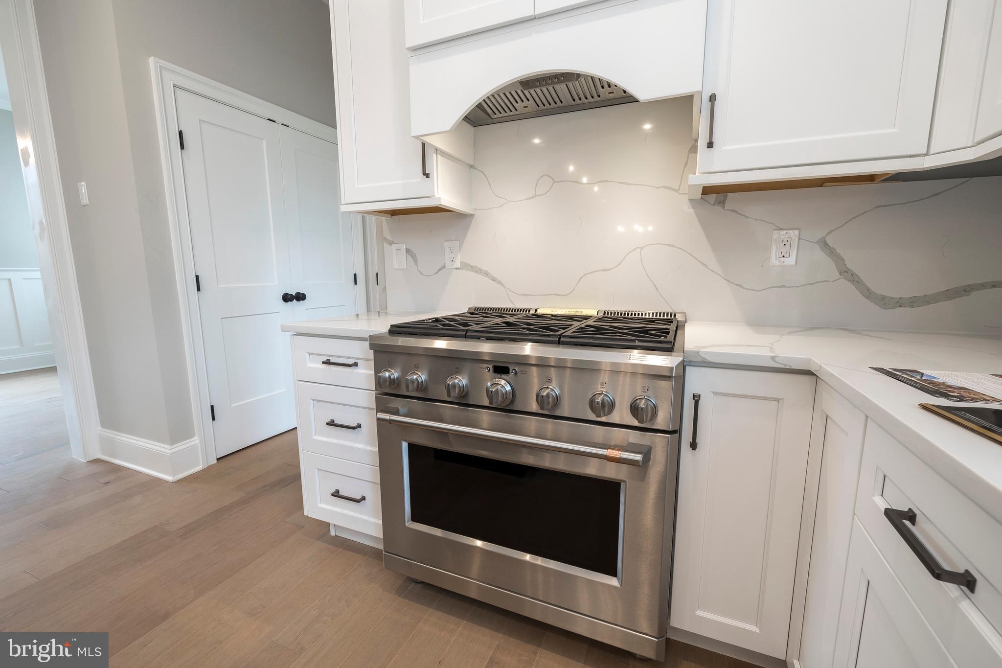 214 Bloomingdale Avenue Wayne, PA 19087 - Photo 3 of 68