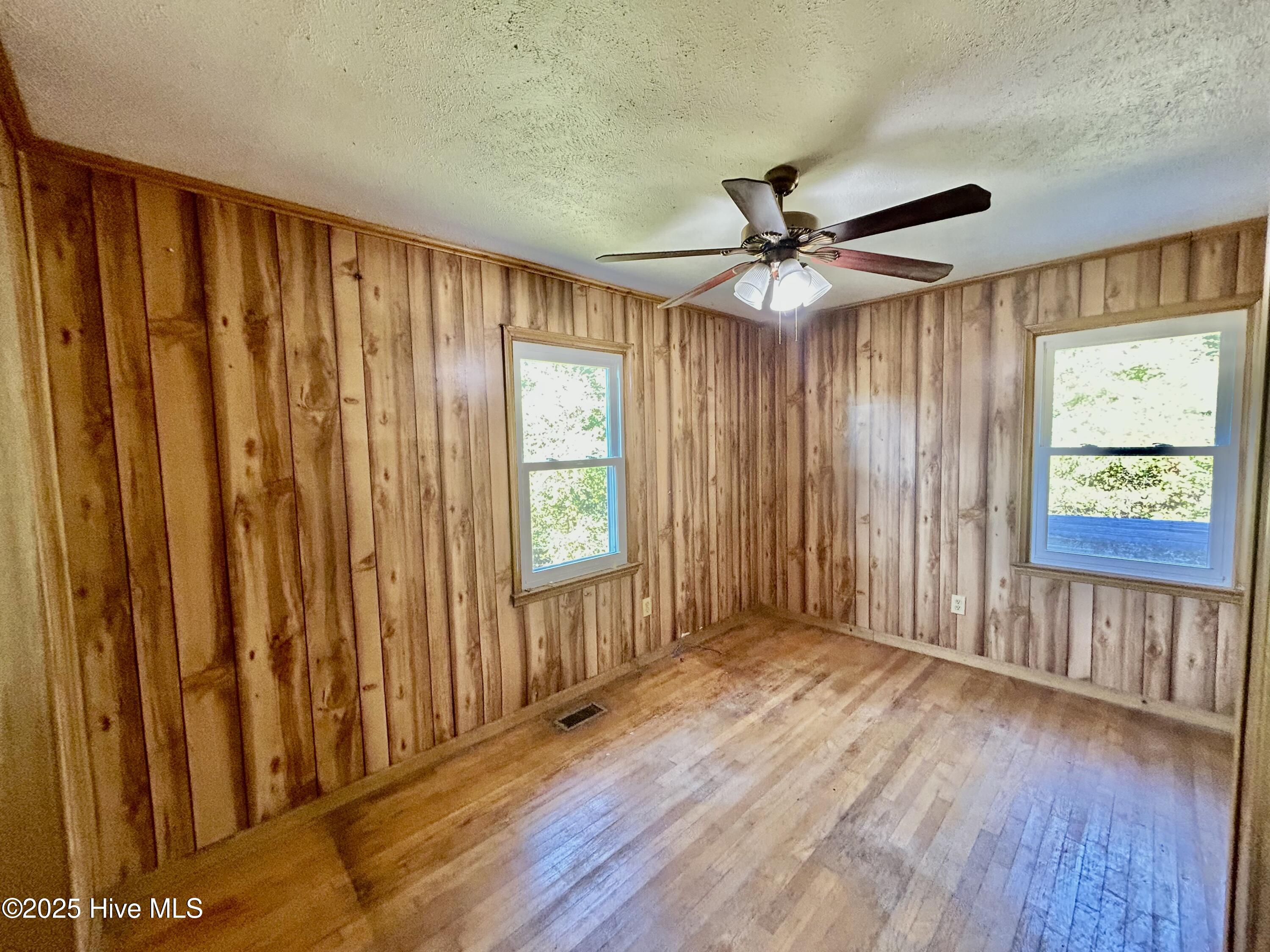 1918 Highway 74 Hamlet, NC 28345 - Photo 12 of 29 IMG_4740