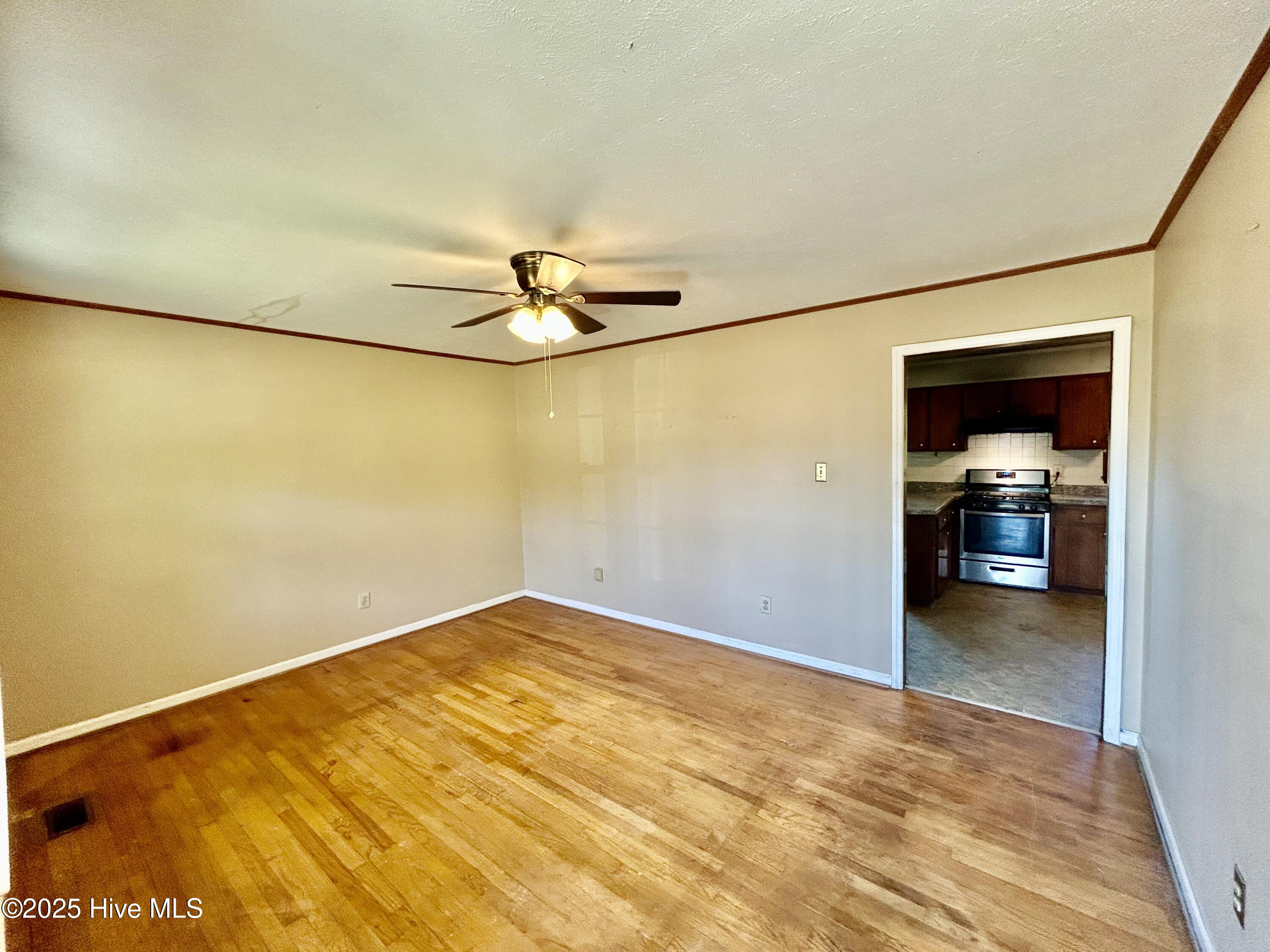 1918 Highway 74 Hamlet, NC 28345 - Photo 6 of 29 IMG_4721