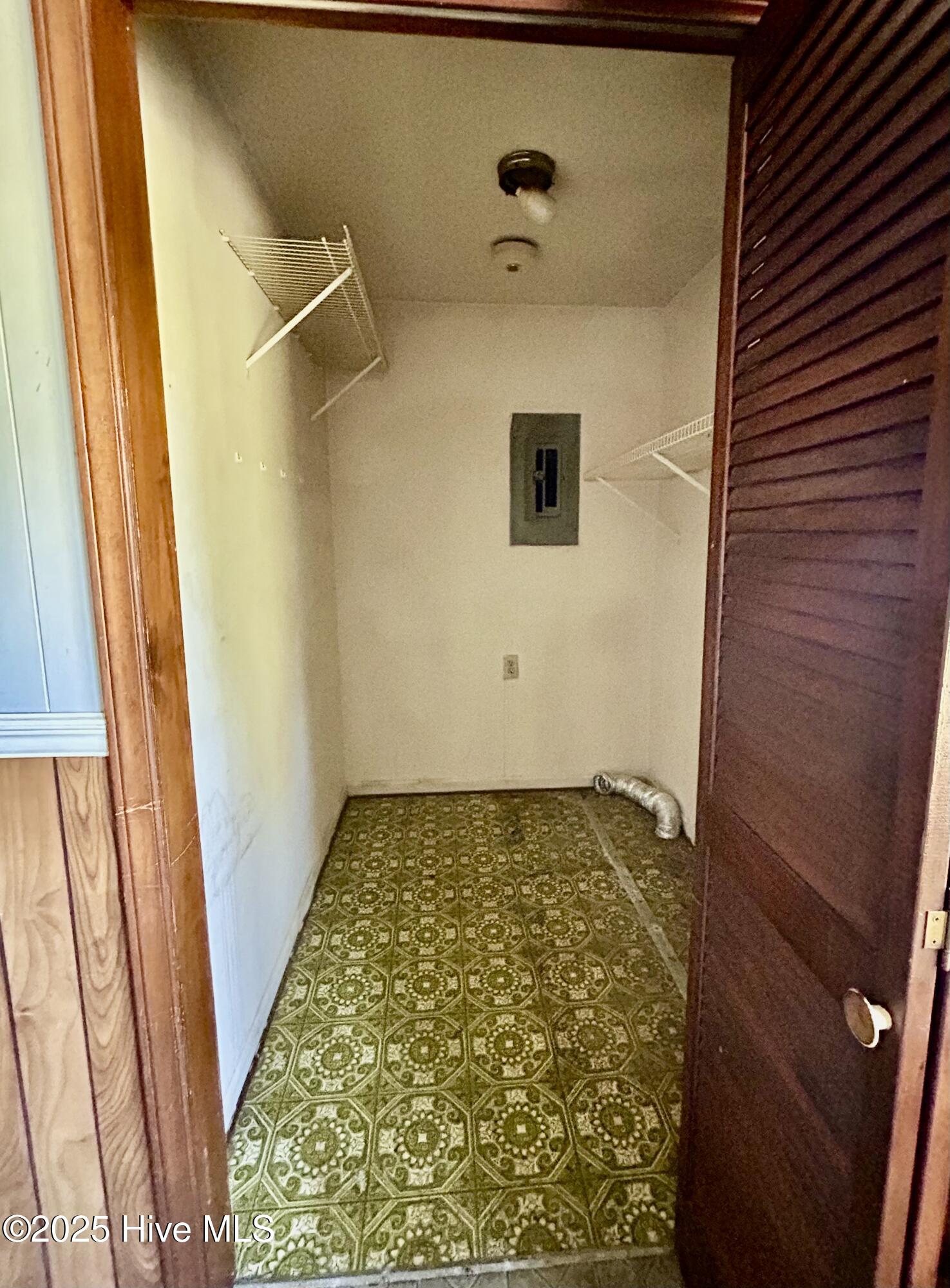 1918 Highway 74 Hamlet, NC 28345 - Photo 9 of 29 IMG_4723