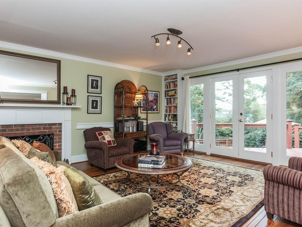1336 Brooks Avenue Raleigh, NC 27608 - Photo 4 of 24 Living Room