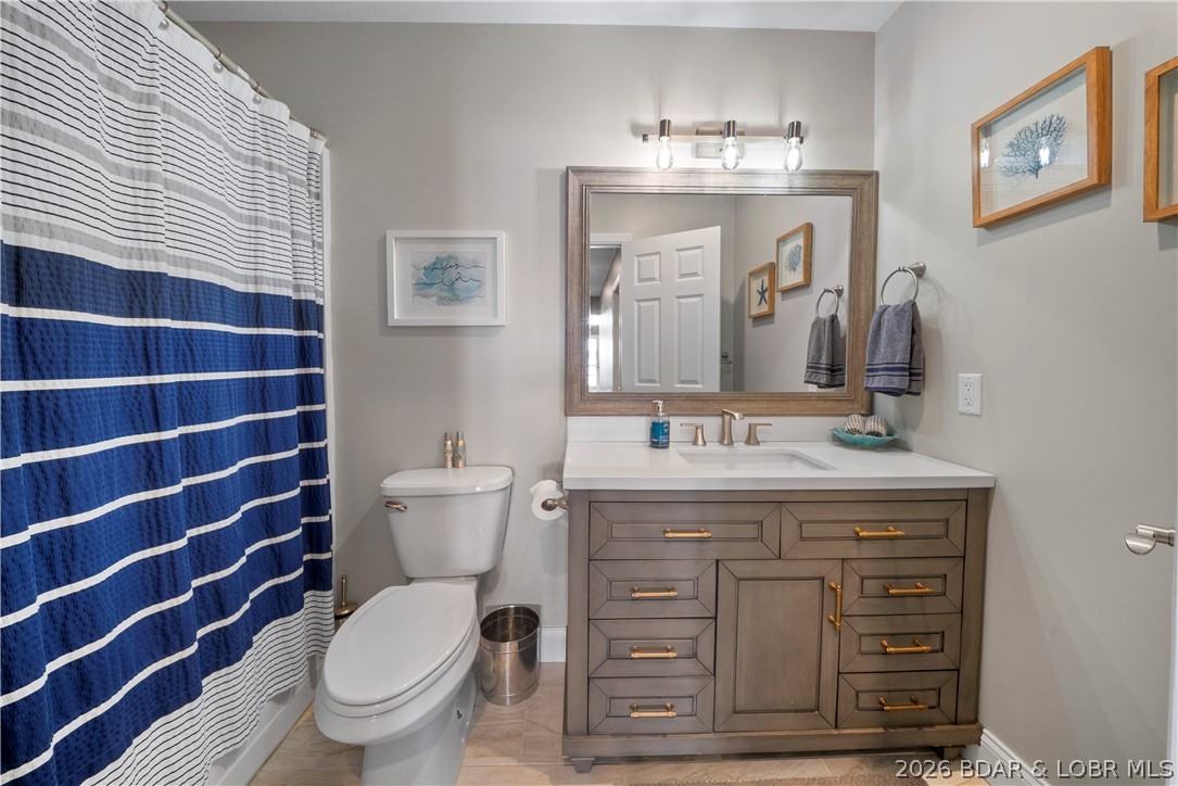 32341 Island View Road Gravois Mills, MO 65037 - Photo 19 of 74 Main floor Bathroom