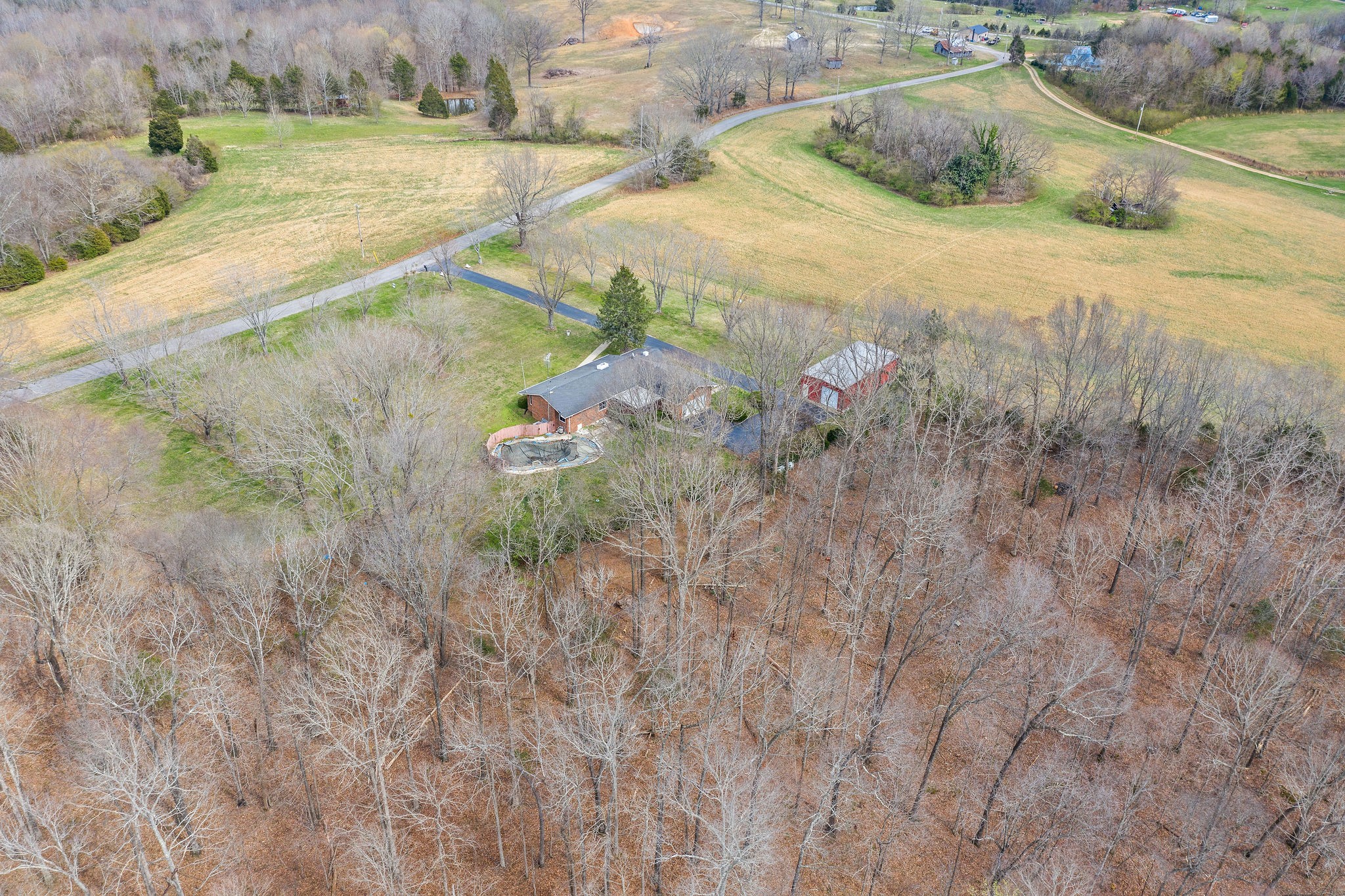 1075 Batson Mill Road Charlotte, TN 37036 - Photo 5 of 43