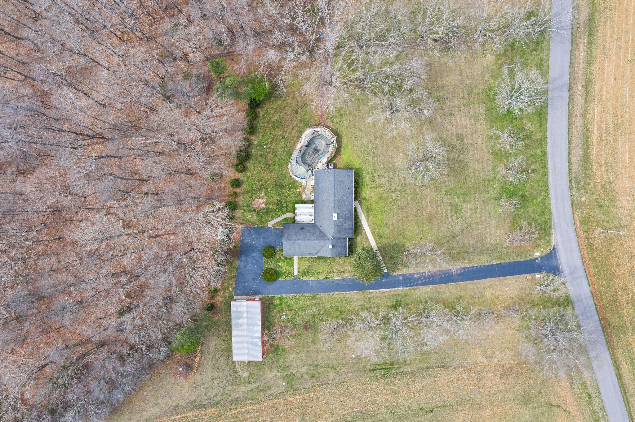 1075 Batson Mill Road Charlotte, TN 37036 - Photo 7 of 43