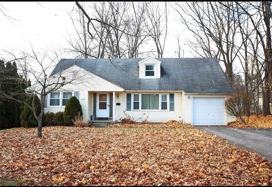 705 Roosevelt Road Pittsford, NY 14445 - Photo 1 of 41