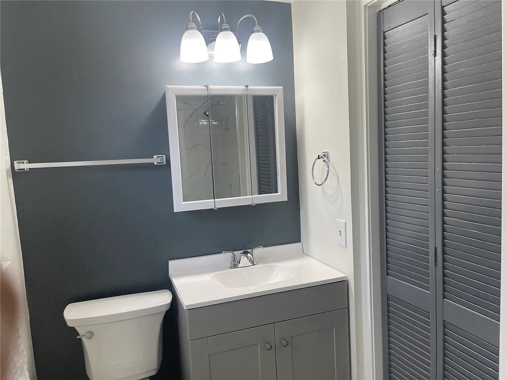 705 Roosevelt Road Pittsford, NY 14445 - Photo 12 of 41