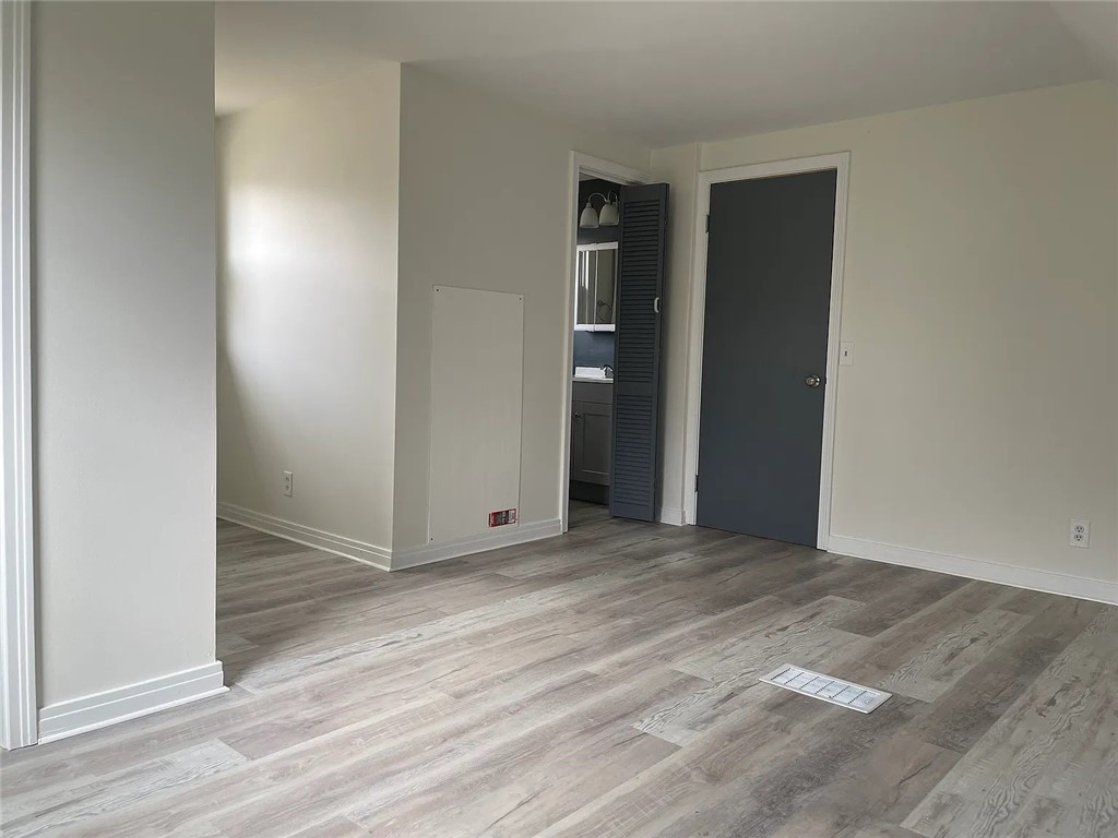 705 Roosevelt Road Pittsford, NY 14445 - Photo 17 of 41