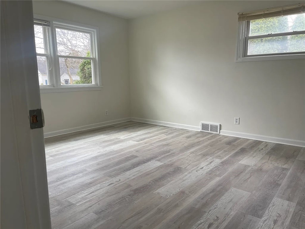 705 Roosevelt Road Pittsford, NY 14445 - Photo 19 of 41