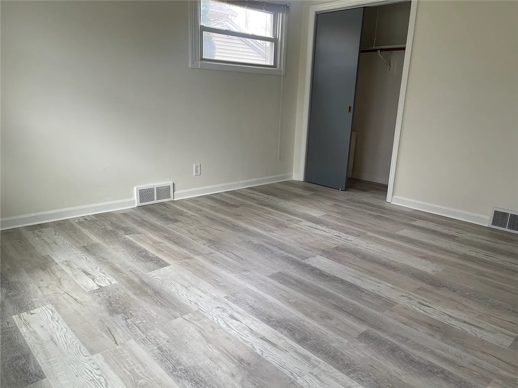 705 Roosevelt Road Pittsford, NY 14445 - Photo 20 of 41