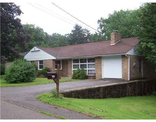 108 Teakwood Road Butler, PA 16001 - Photo 1 of 12 Exterior Front.
