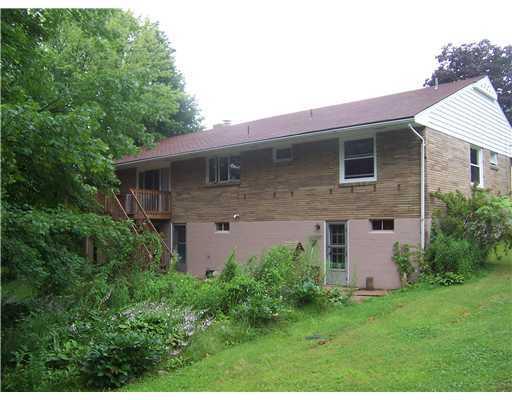 108 Teakwood Road Butler, PA 16001 - Photo 3 of 12 Exterior Back.