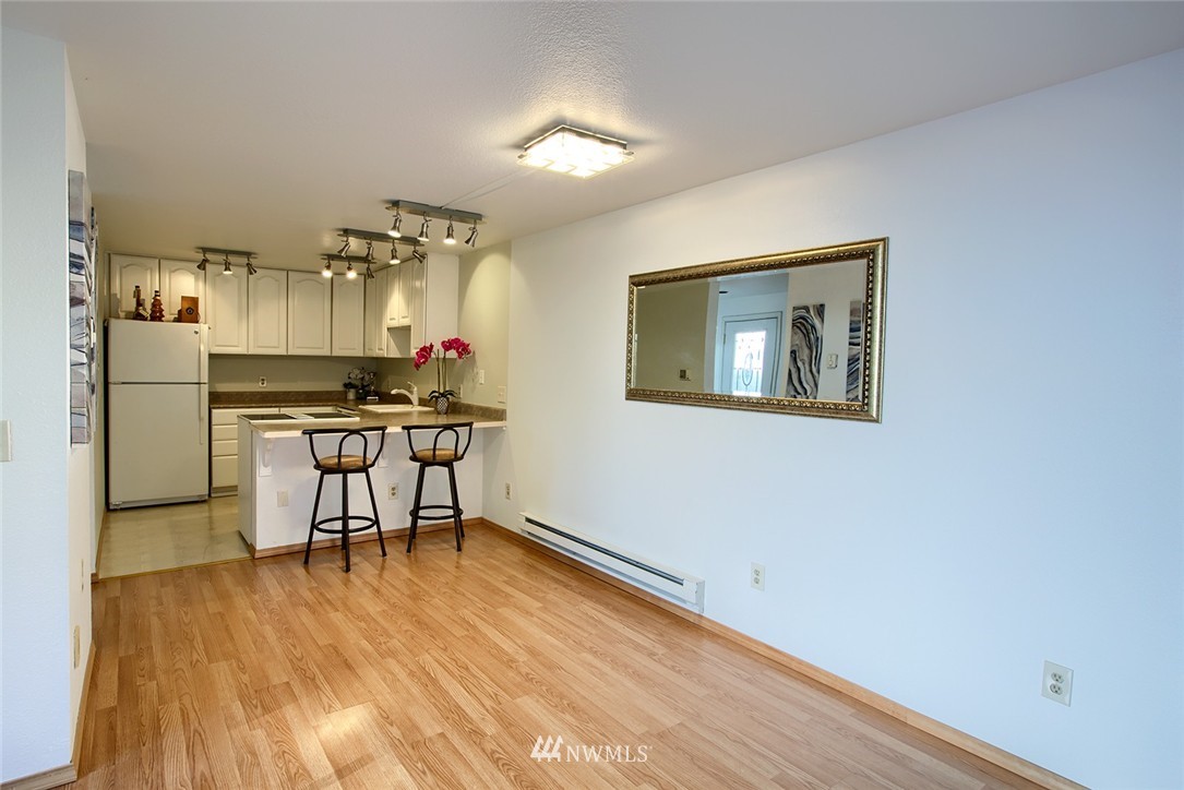4104 Northeast 5th Street Renton, WA 98059 - Photo 4 of 9