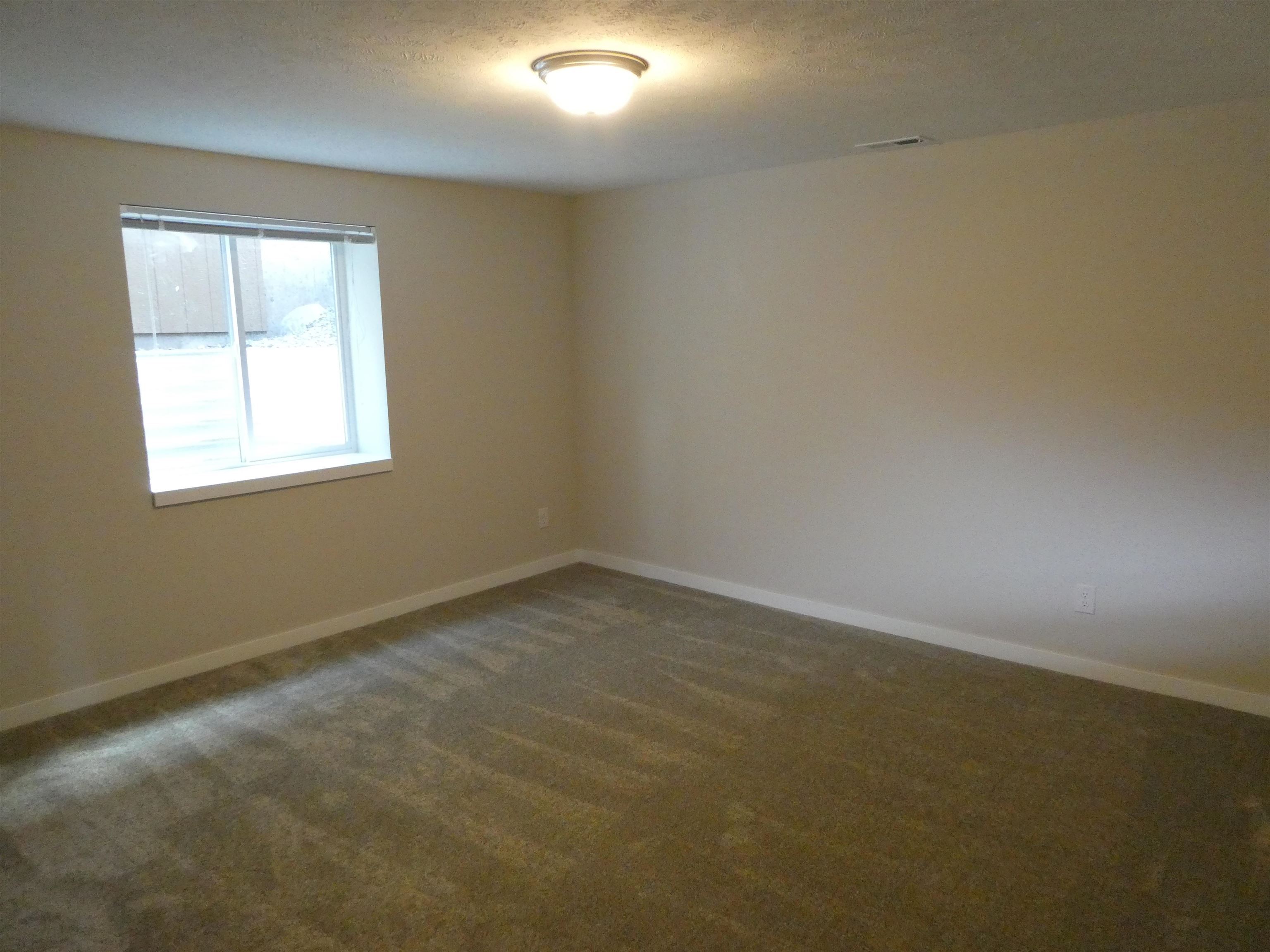 3223 South Custer Street Spokane, WA 99223 - Photo 15 of 20