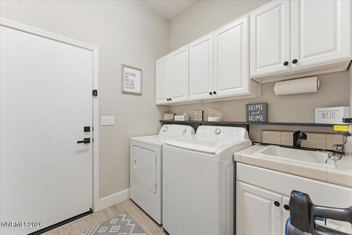 1606 Silver Thread Drive Reno, NV 89521 - Photo 37 of 44 38-DS208995