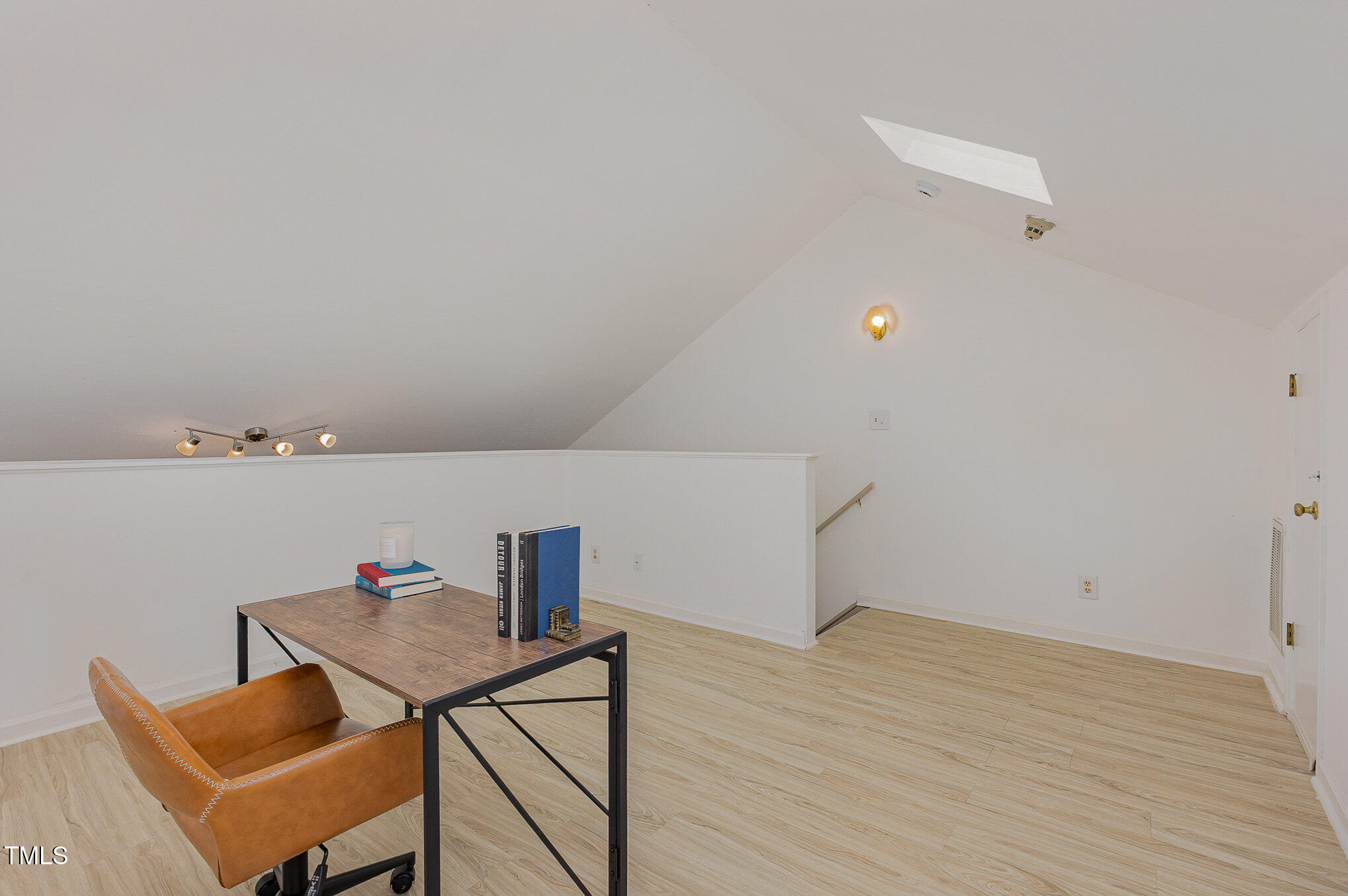 2109 Alpine Road Durham, NC 27707 - Photo 10 of 17 011_cj4a5613-edit_395