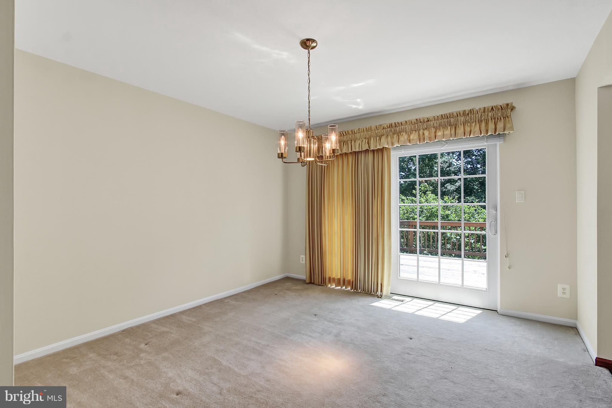 9459 Joppa Pond Road Baltimore, MD 21234 - Photo 5 of 25 Dining Room