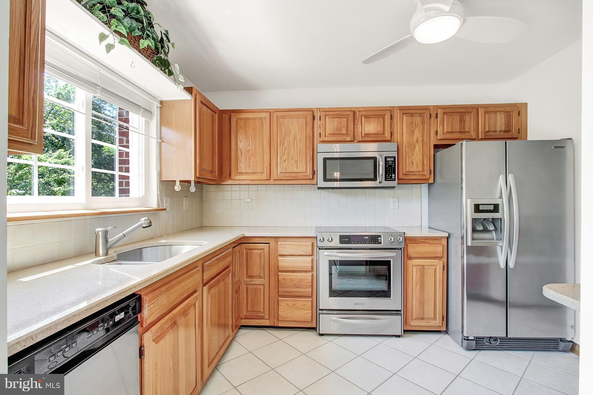 9459 Joppa Pond Road Baltimore, MD 21234 - Photo 7 of 25 Kitchen