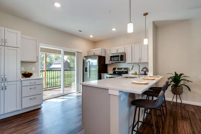 $397,500 | 2674 Notre Dame Drive, Unit 104, Fitchburg, WI 53711