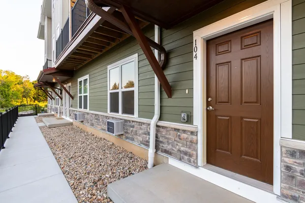 $397,500 | 2674 Notre Dame Drive, Unit 104, Fitchburg, WI 53711