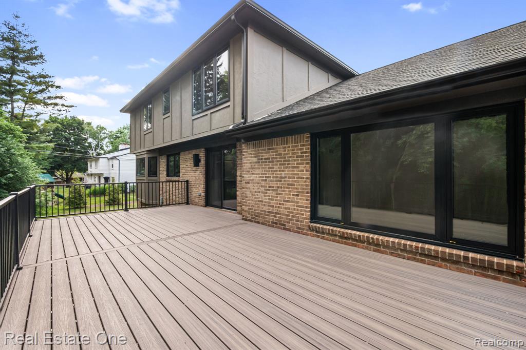 1683 Mark Hopkins Road Bloomfield Hills, MI 48302 - Photo 37 of 44