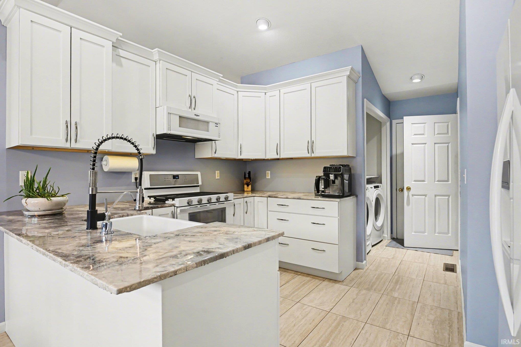 20981 Rivers Edge Drive Goshen, IN 46528 - Photo 9 of 26