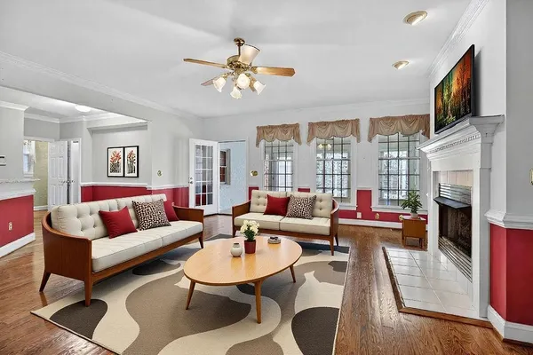 $1,000,000 | 5 Trace Drive, Staunton, VA 24401