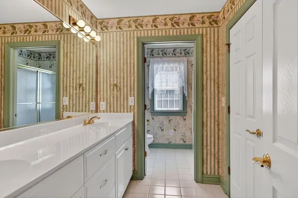 $1,000,000 | 5 Trace Drive, Staunton, VA 24401