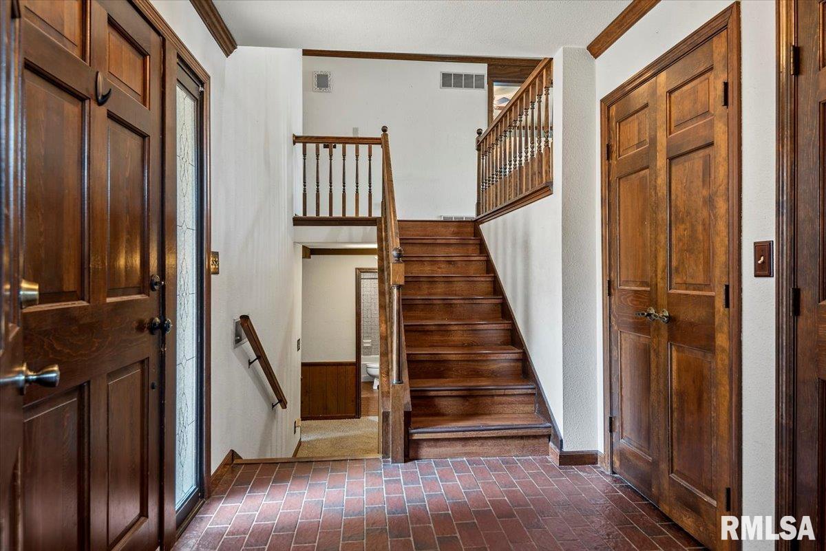 415 Brandywine Road Springfield, IL 62704 - Photo 4 of 37