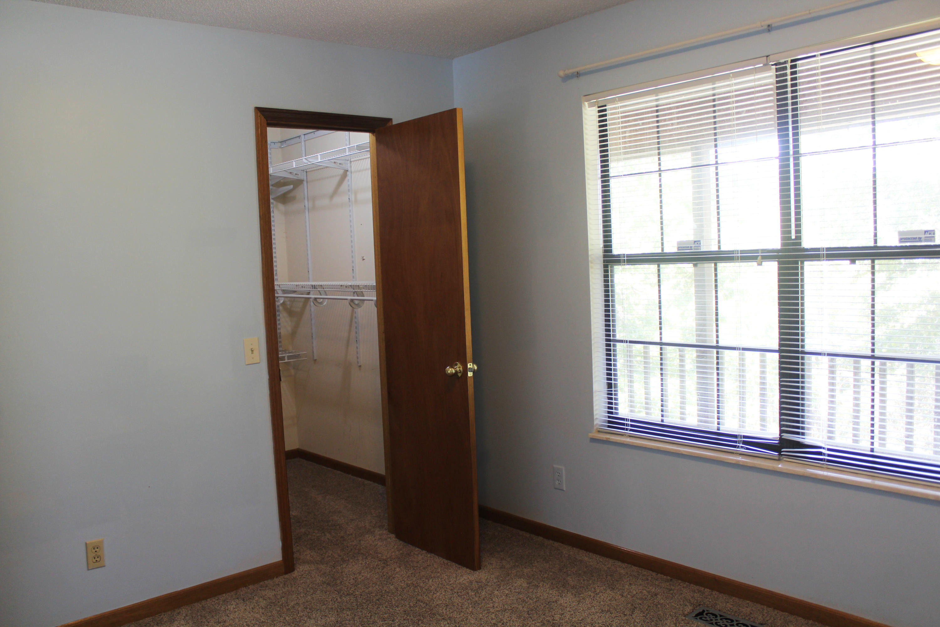 1249 Huffs Ferry Road Loudon, TN 37774 - Photo 16 of 20 IMG_1873 Bedroom 2 walk in closet