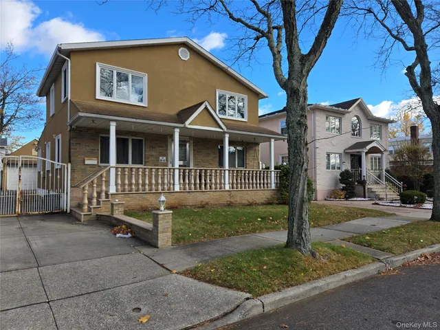 $1,599,000 | 81-43 262nd Street | Floral Park