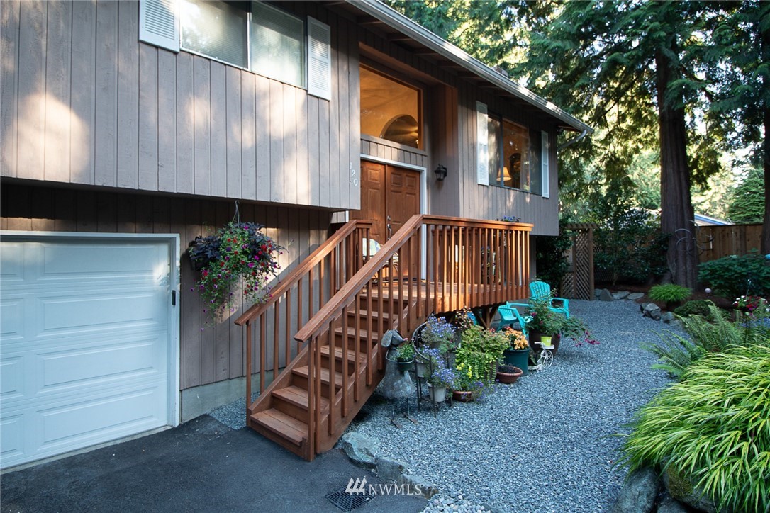 120 Poppy Road Bothell, WA 98012 - Photo 3 of 25