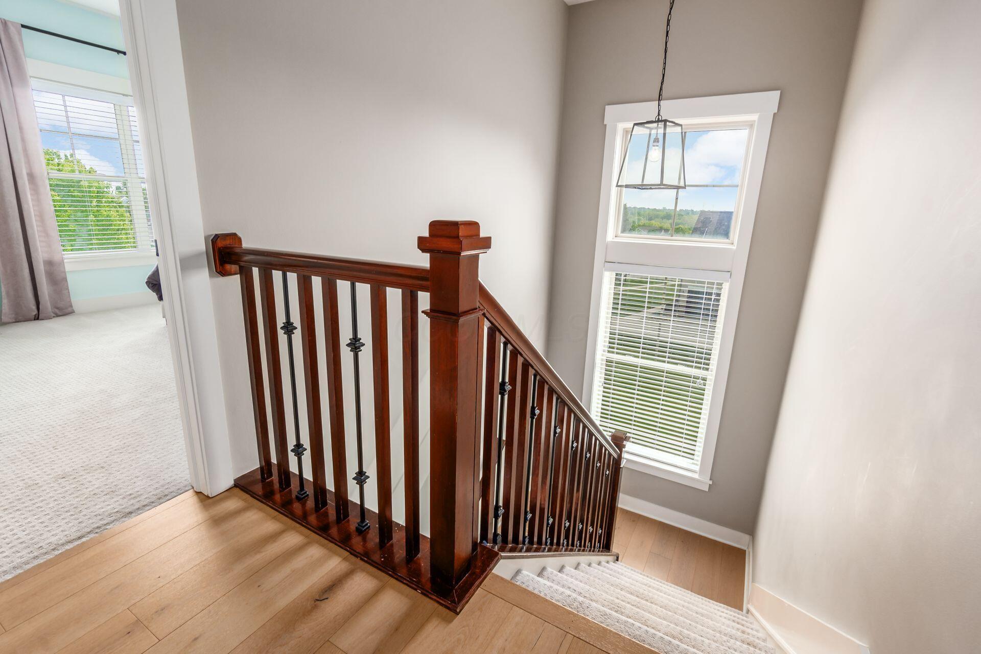 1002 Rambling Brook Way Delaware, OH 43015 - Photo 58 of 104 Stairwell