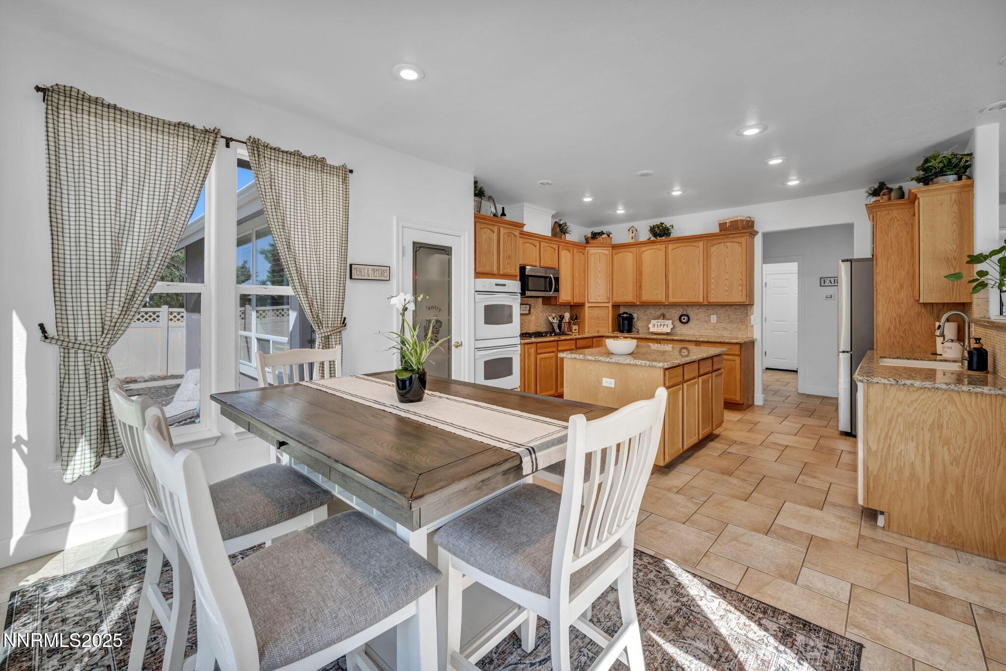 420 Chianti Way Dayton, NV 89403 - Photo 16 of 38 Kitchen