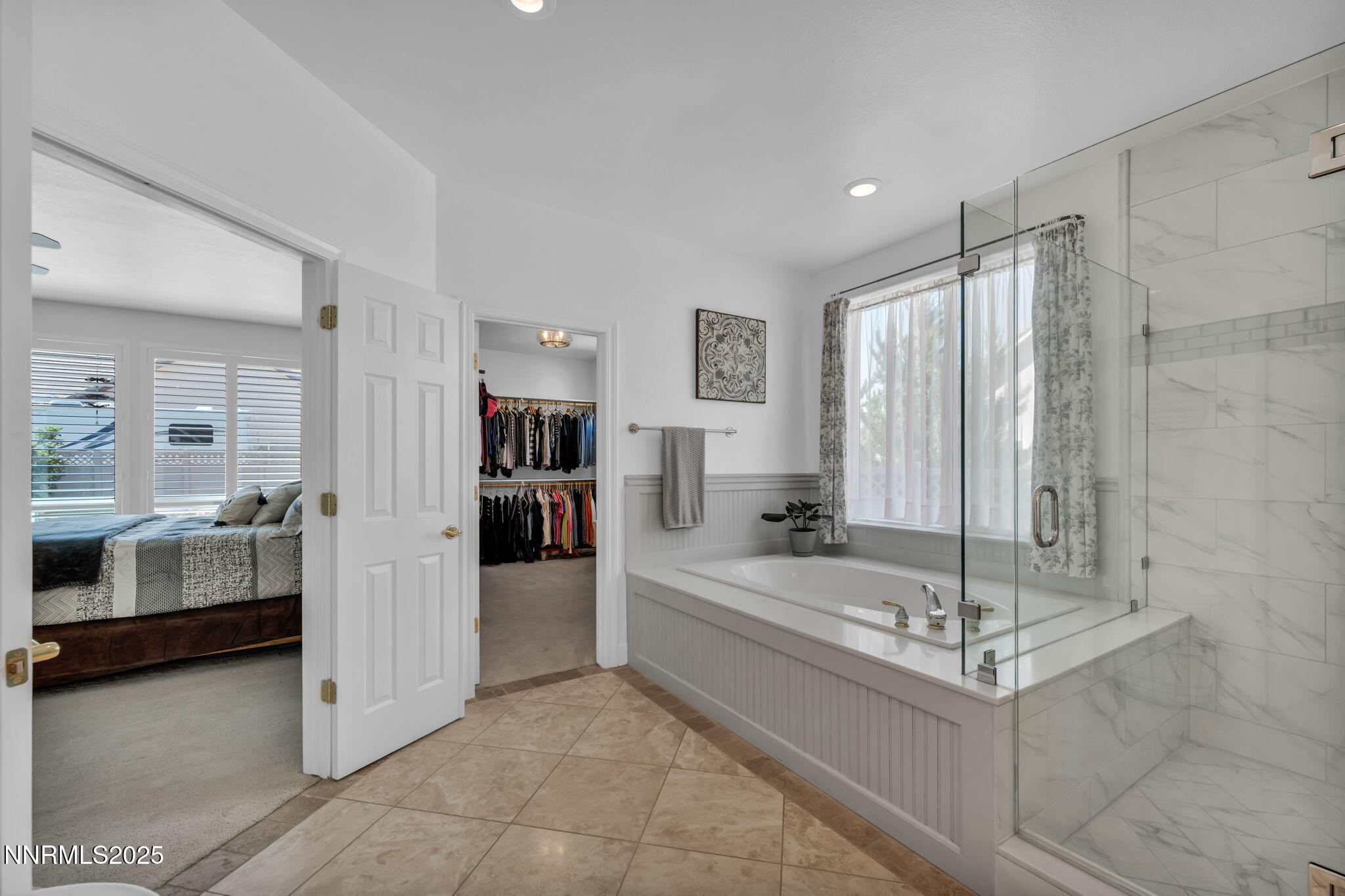 420 Chianti Way Dayton, NV 89403 - Photo 22 of 38 Master Bath
