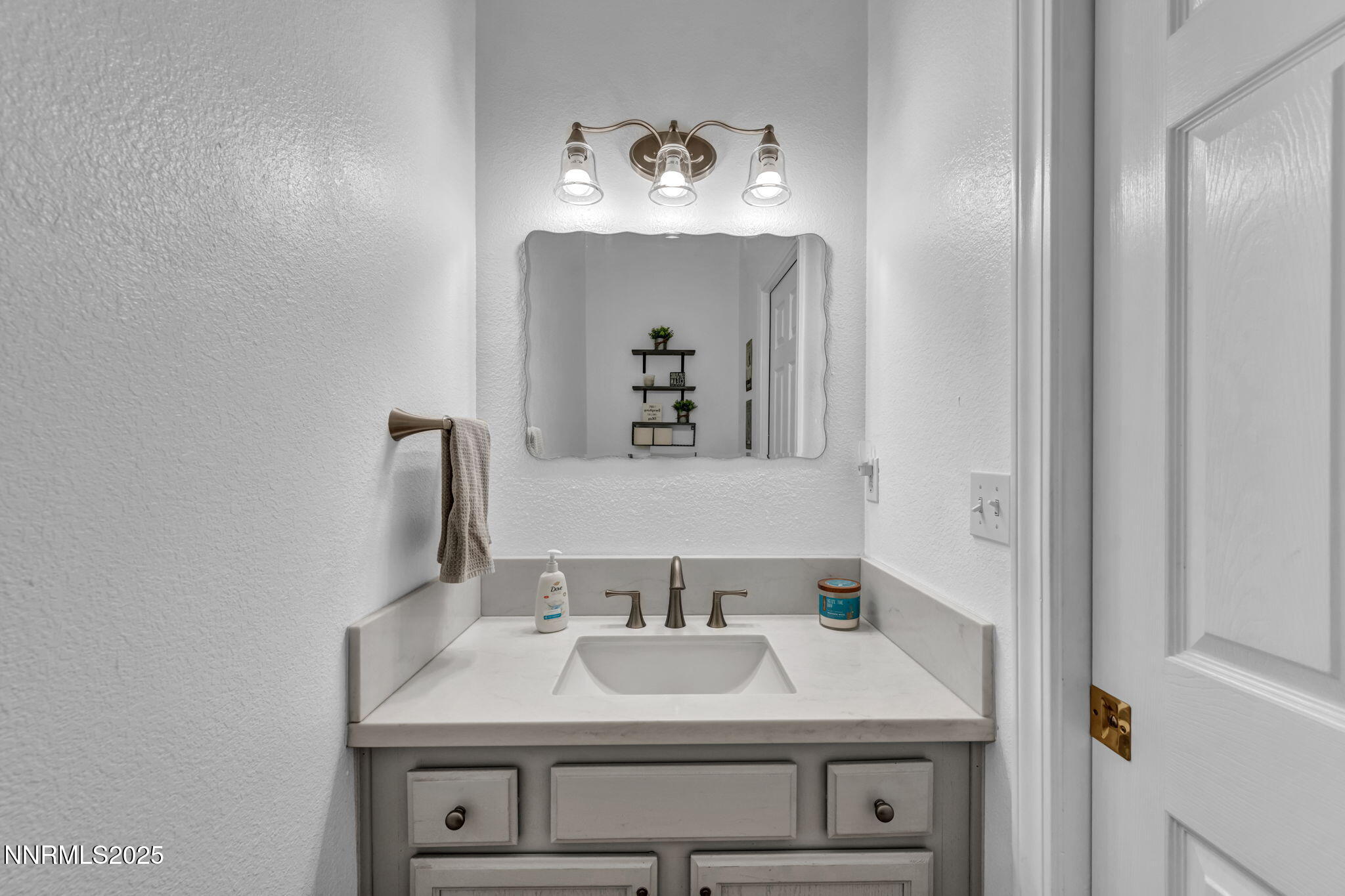 420 Chianti Way Dayton, NV 89403 - Photo 29 of 38 Half Bath