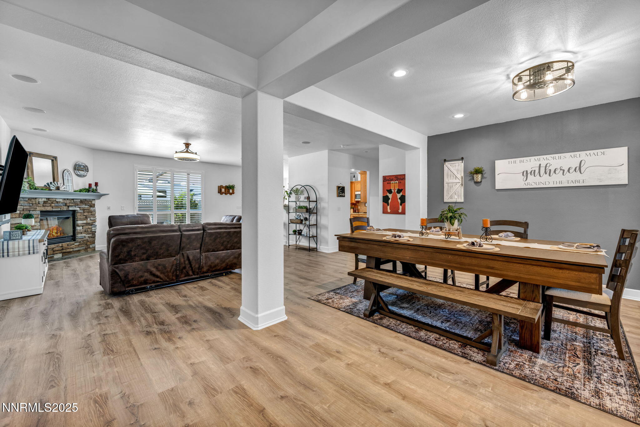 420 Chianti Way Dayton, NV 89403 - Photo 7 of 38 Entry