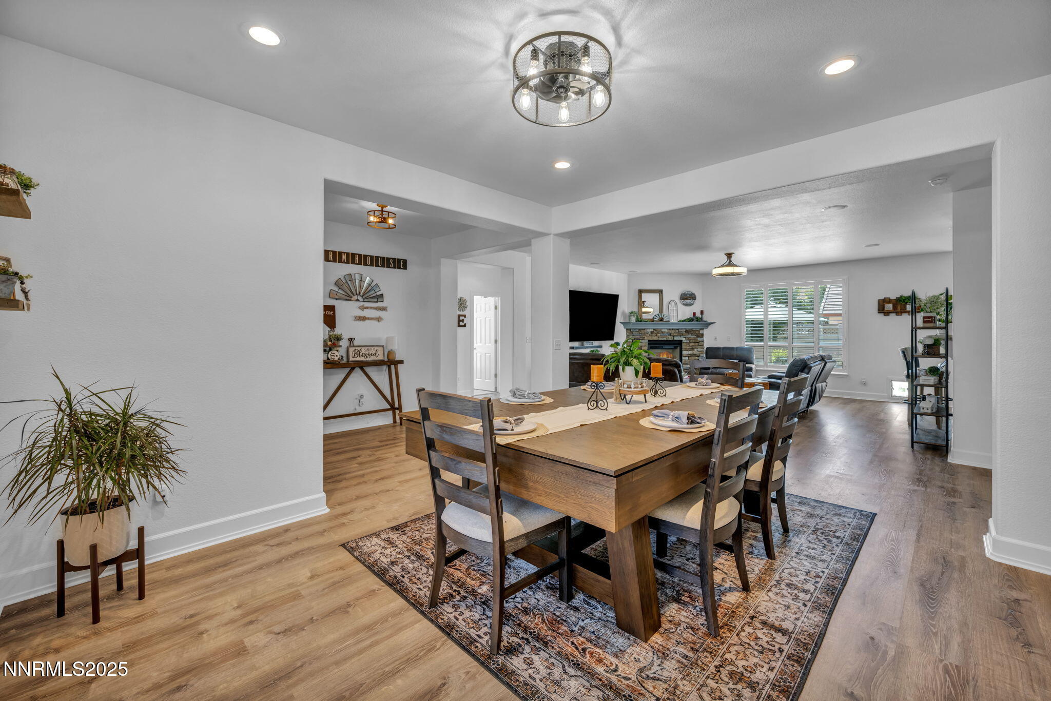 420 Chianti Way Dayton, NV 89403 - Photo 8 of 38 Dining Room