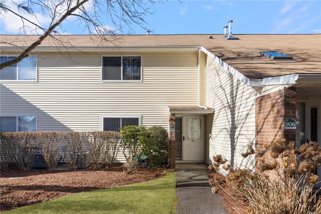 905 Halifax Drive, Unit 905 Warwick, RI 02886 - Photo 1 of 33