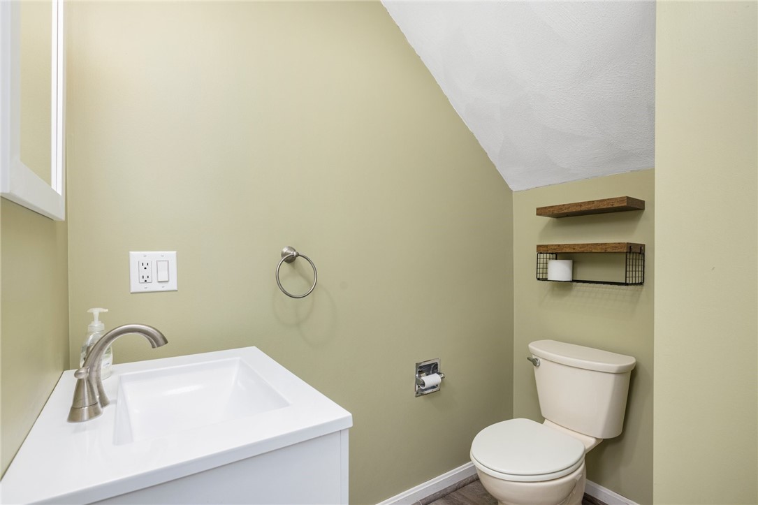 905 Halifax Drive, Unit 905 Warwick, RI 02886 - Photo 14 of 33